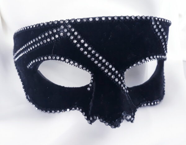 Mascara Luxo Festa Baile Carnaval Kato veludo preto e strass