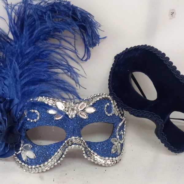 Mascara Casal Romeu e Julieta Azul Prata Festa Luxo