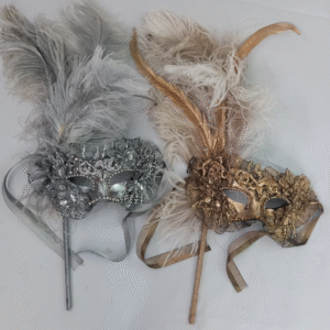 Kit 2 Máscaras Venezianas Luxo Baile Haste Plumas Removível