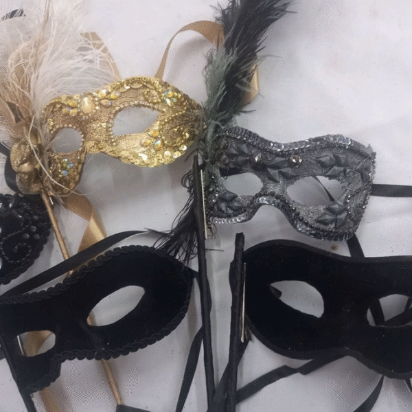 Kit 5 máscaras festa luxo