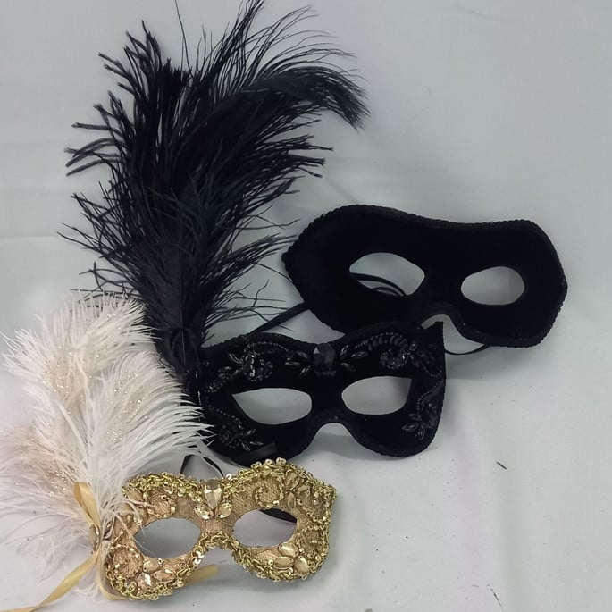 kit-mascaras-infantil-dourada-e