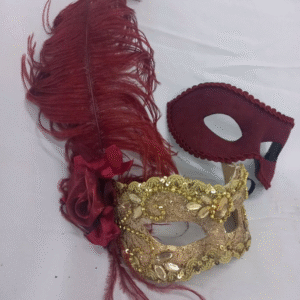 Máscara Casal Amantes Dourada Marsala Festa Luxo