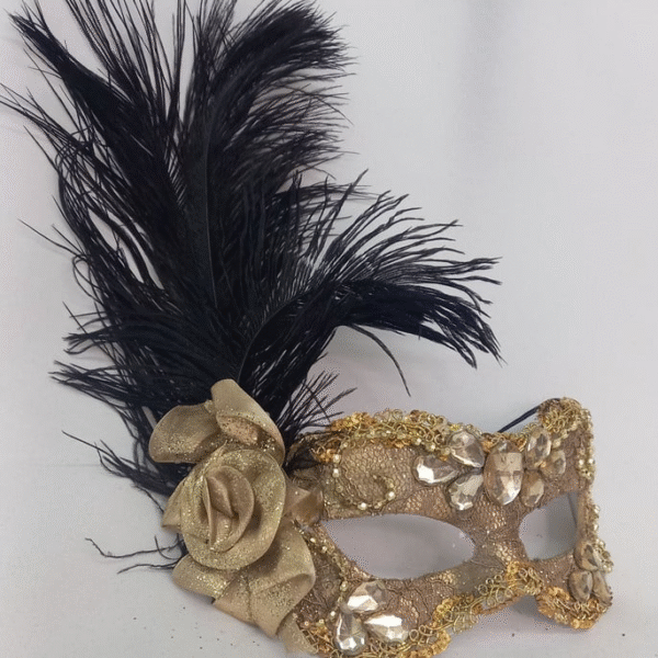 Mascara Dourada Julieta Plumas Preta Festa Luxo - Imagem 2