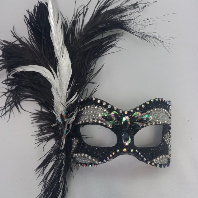 mascara-fly-feminina-luxo-festa