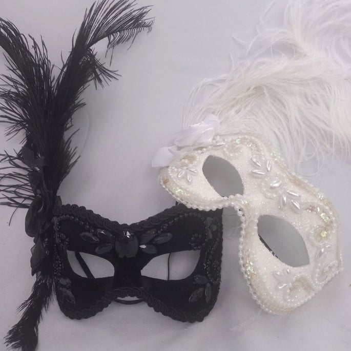 mascaras-julieta-preta-e-branca