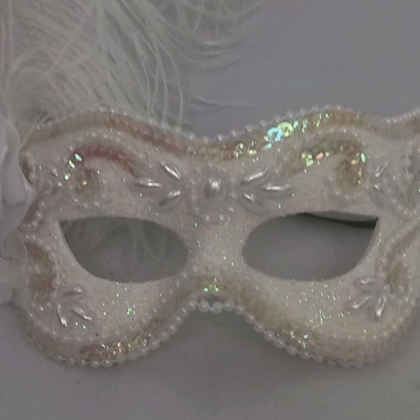 Máscaras Julieta preta e branca festa luxo - Imagem 5