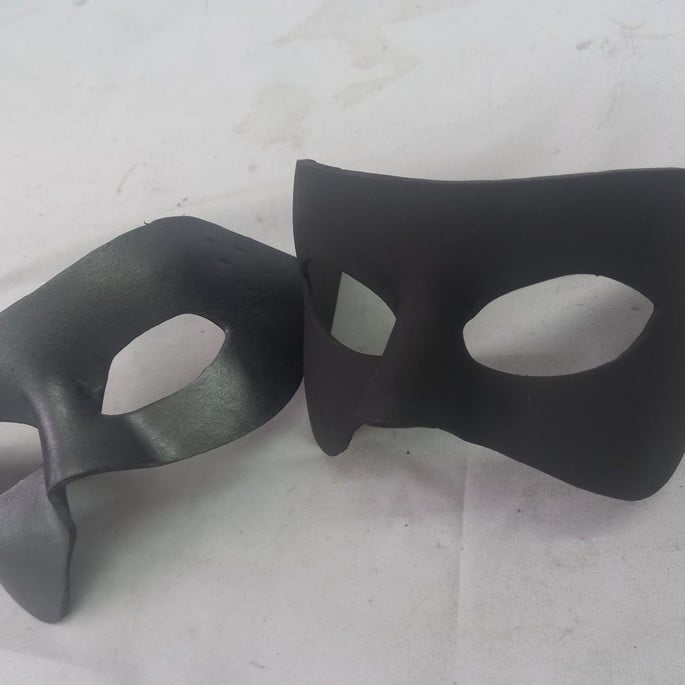 mascaras-tezeu-1-cinza-1-preta-f